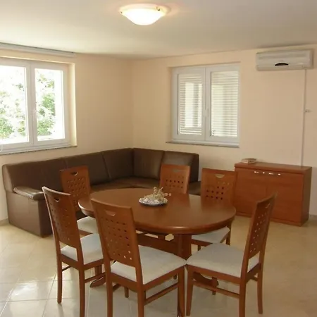 Ferienwohnung Fuer 3 Personen Ca 45 Qm In Baska, Kvarner Bucht Krk