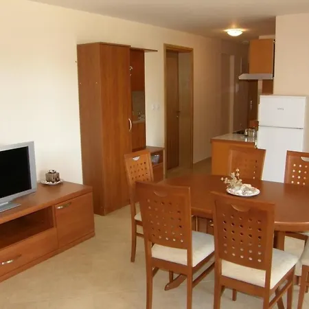 Ferienwohnung Fuer 3 Personen Ca 45 Qm In Baska, Kvarner Bucht Krk Lägenhet *