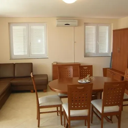 Ferienwohnung Fuer 3 Personen Ca 45 Qm In Baska, Kvarner Bucht Krk Lägenhet